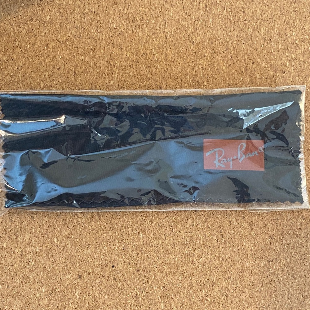 Ray-Ban Tortoiseshell Rectangular Glasses - Picture 12 of 12